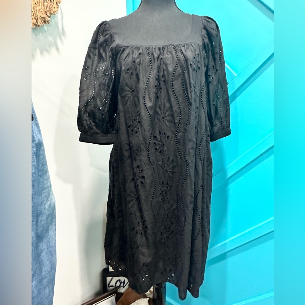 EPretty Black Eyelet Dresses